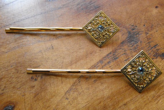 Mariage - Custom Made YOU CHOOSE Crystal Color Gold Plated Pair Hair Pins with Swarovski Crystals
