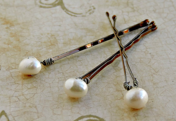 Mariage - Sale 25 %  Freshwater pearl bobby pin bridal bride hair accessories wedding set of 3