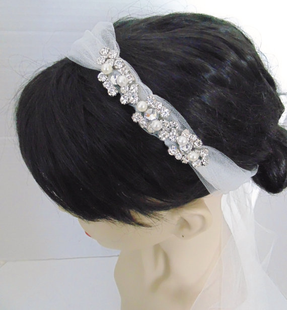 زفاف - Bridal Headpiece, MILA, Wedding Headpiece, Handcrafted Bridal Headpiece, Tulle Headpiece