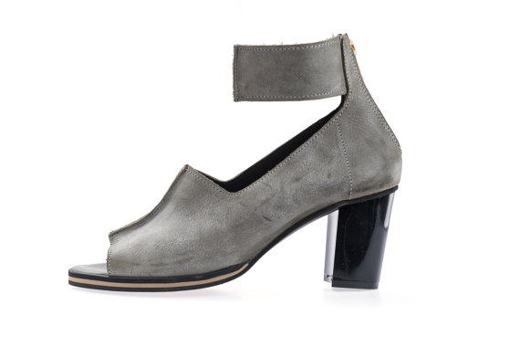Свадьба - Bday SALE 40% off sandals -  peep toe heel shoes - Green leather peep toe heels shoes - Last sizes FREE SHIPPING - Handmade by ImeldaShoes