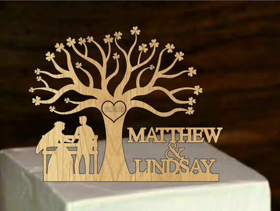 Hochzeit - Wedding Cake Topper Silhouette and custom Mr & Mrs Personalized with first Name rustic wedding cake topper , bride and groom - Tree of life