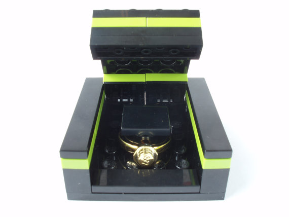 زفاف - Engagement ring box - Handmade with LEGO(r) Bricks - Wedding Ring Box - RING Sold Separately
