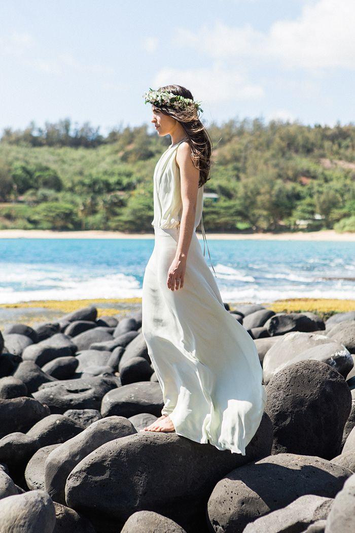 Hochzeit - A Meaningful Elopement In Hawaii