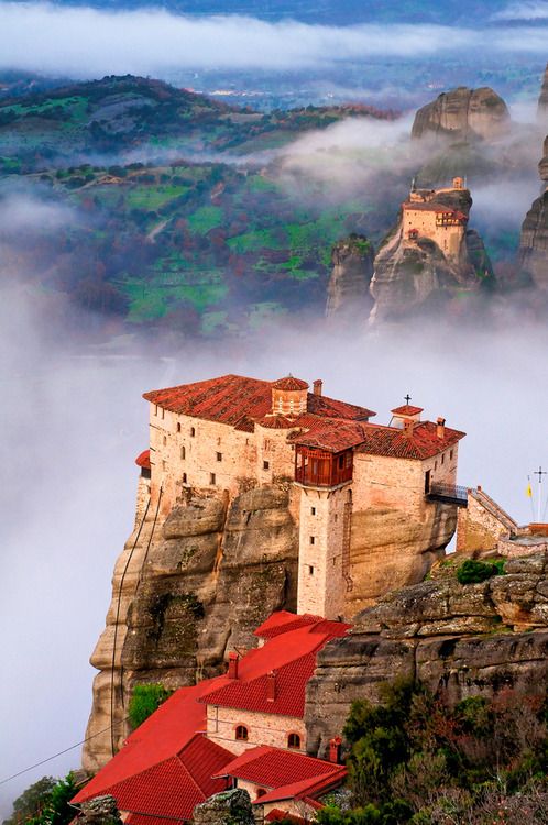 زفاف - Mountain Top, Meteora, Kastráki, Thessaly, Greece  –  Amazing Pictures - Amazing Travel Pictures With Maps For All Around The World