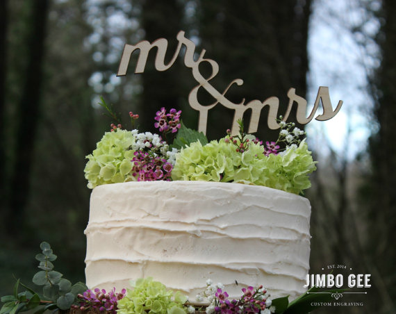 Wedding - Rustic Chic Wedding Cake Topper, Mr and Mrs, Script, Unpainted, Vintage Cake Topper, Wood Cake Topper