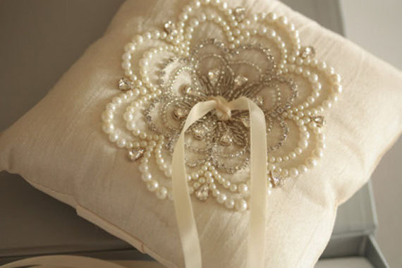 زفاف - Wedding Ring Pillow - NU Ivory