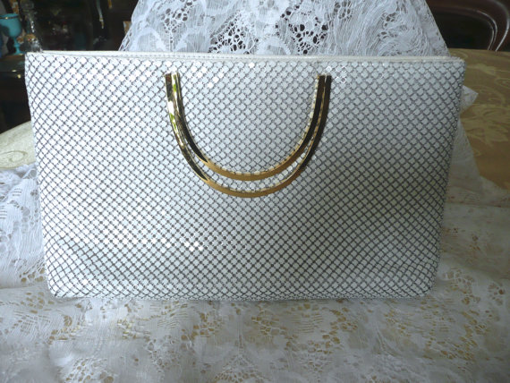 Mariage - Vintage Purse - Woman's Metal Mesh Purse - Wedding Accessories - White Mesh Clutch - Large Flapper's Handbag - Wedding Purse