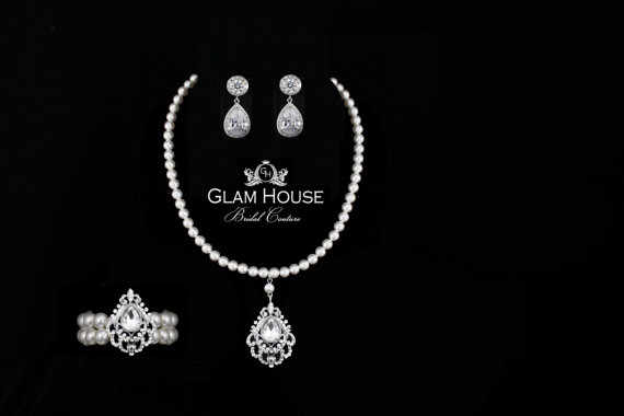 Свадьба - Pearl Jewelry Set,wedding necklace,cubic zirconia earrings,wedding accessories,pearl bracelet,pearl necklace,great gatsby wedding