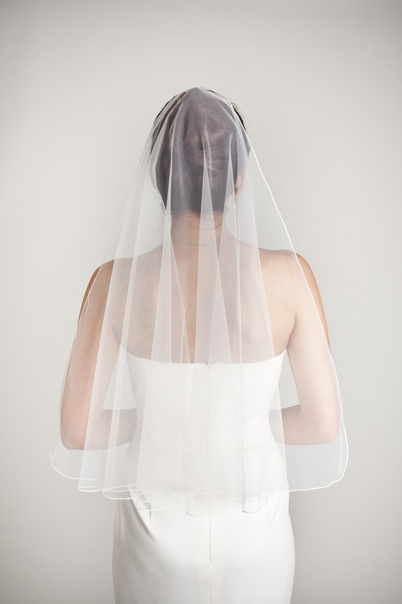 زفاف - Waterfall - one layer wedding bridal veil with a thin seam edge, white or ivory