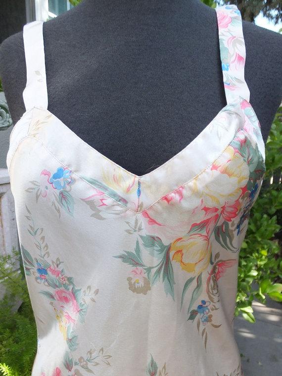 Wedding - 80s Victoria's Secret  Floral Nightgown with Sexy Low Back / MEDIUM