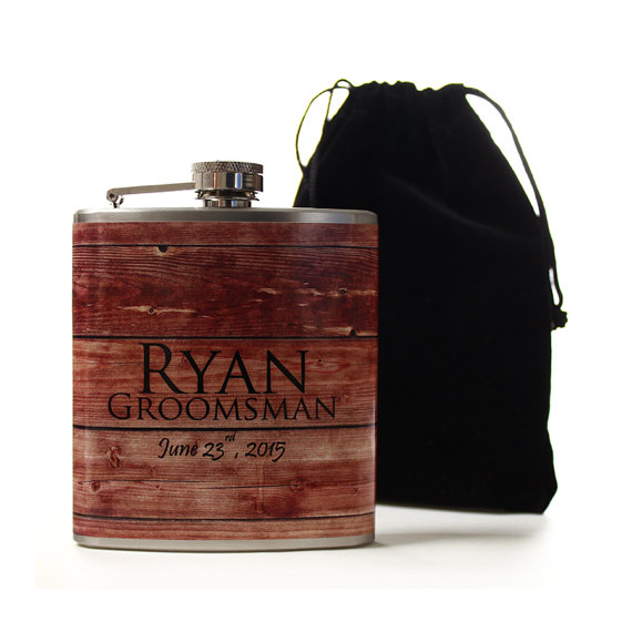 Свадьба - Outdoor Wedding Party Gifts, Personalized Flasks for Groomsmen and Best Men