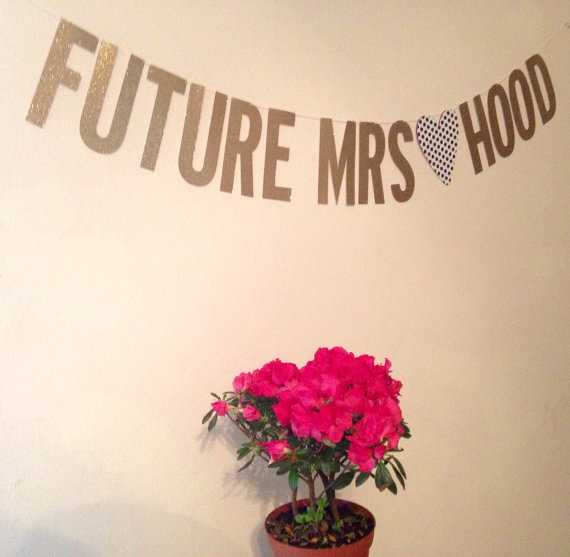 Свадьба - Future Mrs. Gold Glitter Banner - Bridal Shower, Engagement Party, Bachelorette Party