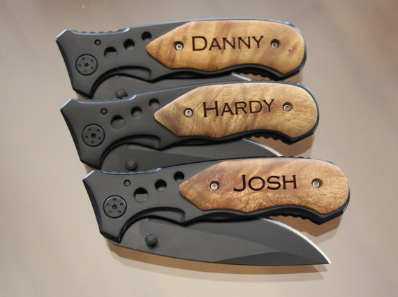 Свадьба - 11 Wedding Party Gifts Groomsmen Gifts Pinterest Groomsmen Knives Groomsmen Engraved Pocket Knife Personalized Knives for Groomsmen Knife