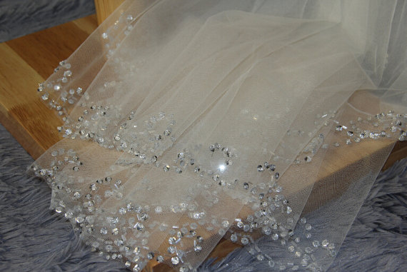 زفاف - 2 layer veil. Bridal veil. Hand sequined veil. Bridal veil.wedding veil with crystals. White ivory veil. Fingertip veil +comb