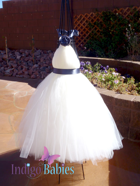Hochzeit - Tutu Dresses, Flower Girl Tutu Dress, Tutu Dress, Ivory Tulle, Flower Girl Dresses, Pewter Gray Flower, Portrait Dress, Wedding Flowergirl