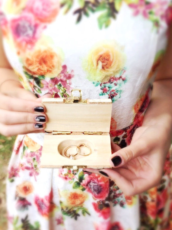Свадьба -      Heart Wedding Ring Box, Custom Wood Wedding Ring Bearer Box