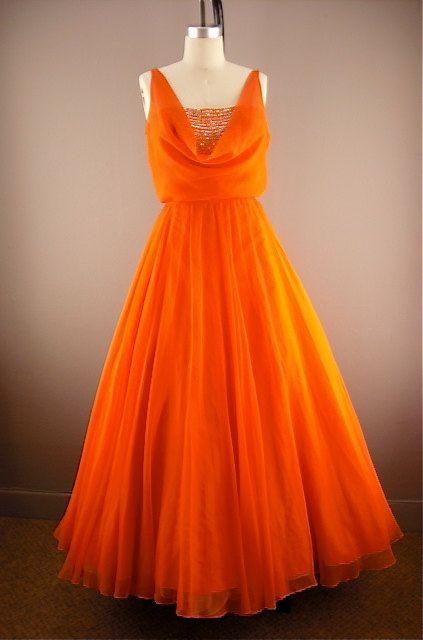 زفاف - Glorious Bright Orange Ball Gown Size Medium Miss Elliette Sheer Chiffon Sequins Full Length