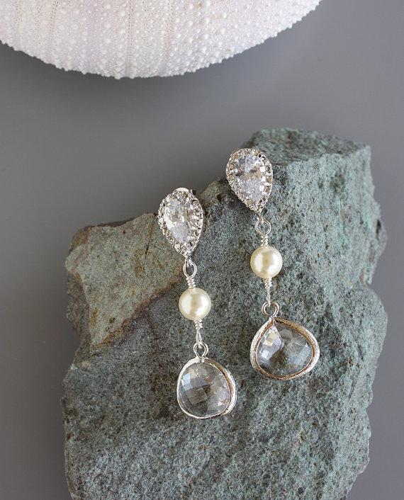زفاف - CRYSTAL RHINESTONE BRIDAL Earrings in Silver with a Rhinestone Stud Tear Drop, Swarovski Pearl, Cubic Zirconia,  Wedding, Silver/Gold
