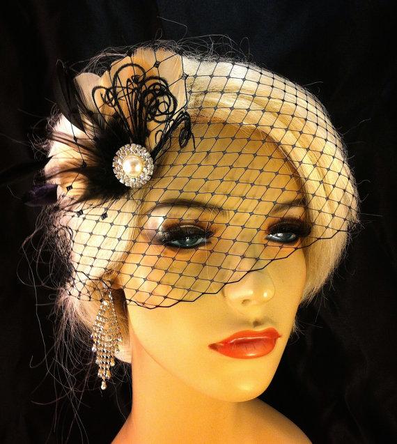 Mariage - Feather Hair Fascinator, Wedding Hair Clip, Bridal, Prom, Wedding Hairpiece, Great Gatsby, Champagne and Black, Veil Set