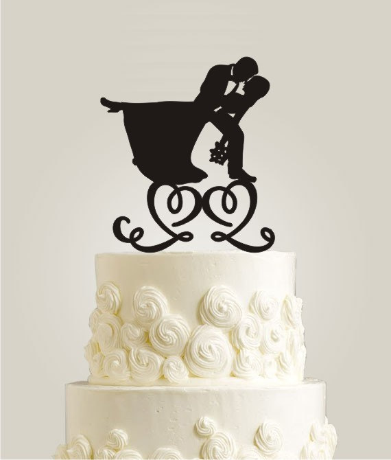 Mariage - Bride and Groom Wedding Cake Topper - Kissing on Heart Silhouette Couple Custom Wedding Cake Topper - Love - Mr and Mrs Love Cake Topper