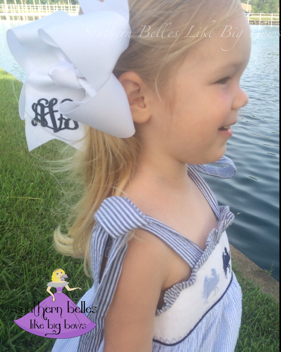 Mariage - Big White Bow, Big Hair Bow with Monogram, Large Monogrammed Bow in White, Large Boutique Bow with Monogram, Big White Monogram Bow
