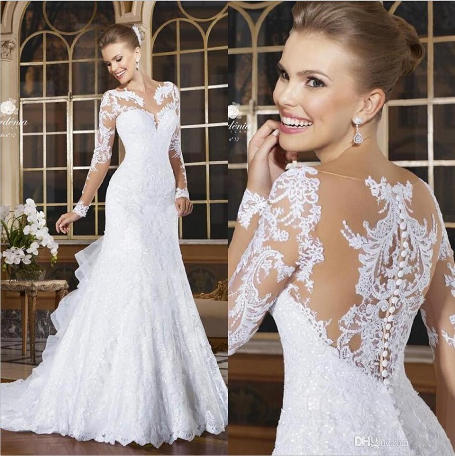 2015 Romantic Sexy Mermaid Wedding Dresses Lace Appliqued Bride Dresses Button Back Long Sleeve 7374