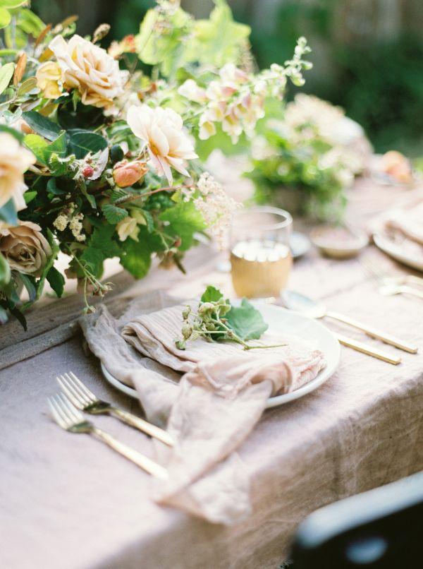 زفاف - Apricot And Green Wedding Flowers