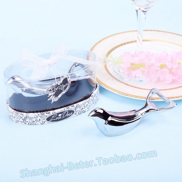 Hochzeit - Acheter Livraison gratuite 100 boîte amour argent Dove Chrome ouvre bouteille WJ045 vaisselle, Table et vaisselle Sets de ensemble de maquillage avec de l'eau fiable fournisseurs sur Shanghai Beter Gifts Co., Ltd.