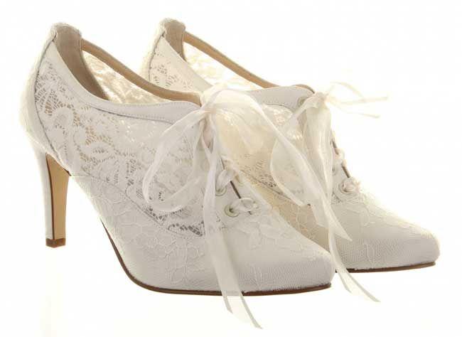 Свадьба - 11 Super-stylish And Comfortable Winter Wedding Shoes