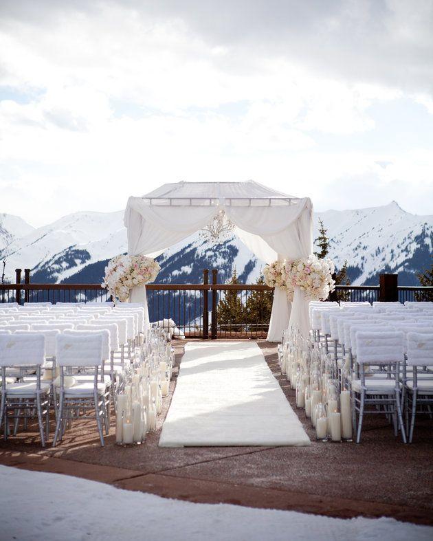 Свадьба - 24 Wedding Ceremony Spaces That Make A Magical First Impression