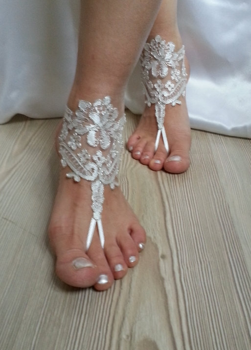 Hochzeit - ivory Beach wedding barefoot sandals, Ivory Barefoot Sandals, Sexy, Yoga, Anklet , Bellydance, Steampunk, Beach Pool