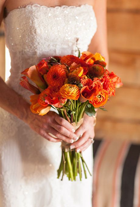 Hochzeit - Seasonal Bouquets For A Fall Wedding