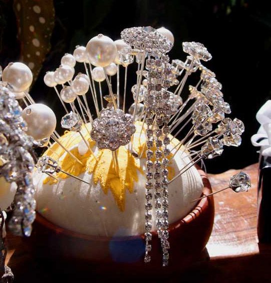 زفاف - Bouquet Jewels Crowned Jeweled Pearl 7" (5 Pins)