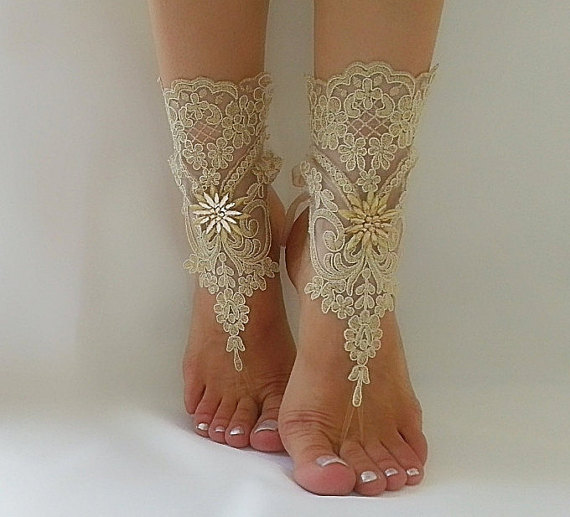 Hochzeit - Free Ship --- bridal anklet, gold embrodeired, Beach wedding barefoot sandals, bangle, wedding anklet, anklet, bridal, wedding