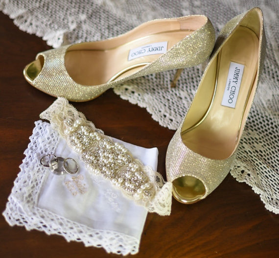 Wedding - SALE Wedding Garter, Single Bridal Garter, Ivory Stretch Lace With An Elegant Crystal Rhinestones & Pearl Applique Garter