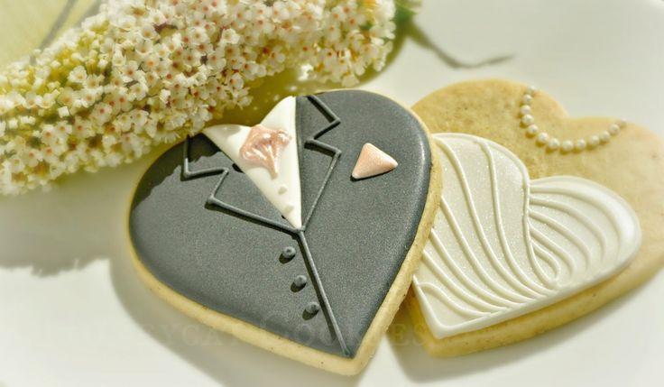 Свадьба - Honeycat Cookies: Groom On A Heart Cookie Tutorial