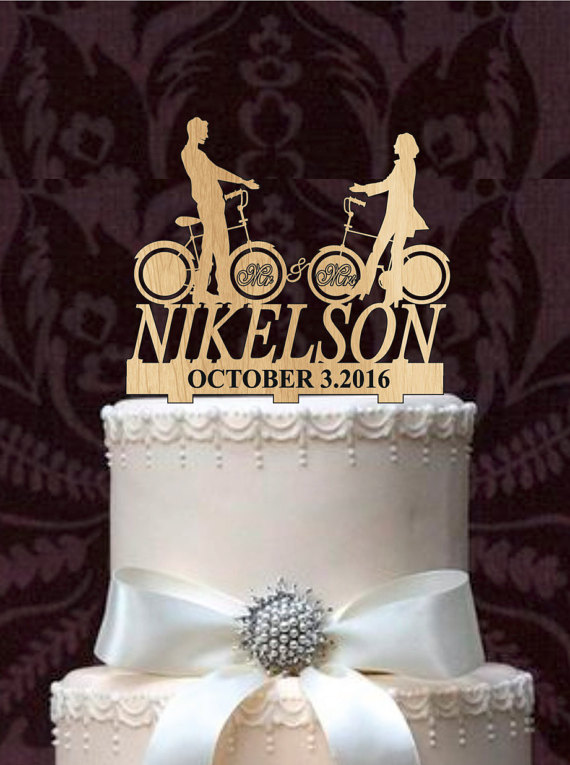 Mariage - Personalized Custom Wedding Cake Topper Mr and Mrs with a bicycle silhouette, your last name - Rustic Wedding Cake topper, Monogram topper