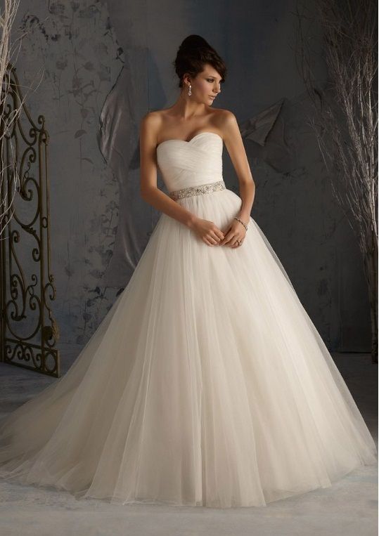 Hochzeit - A-Line Sweetheart Pleat Bridal Gown