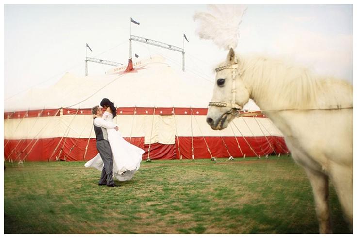 Wedding - Razzle Dazzle Them: 24 Circus-Themed Wedding Inspirations
