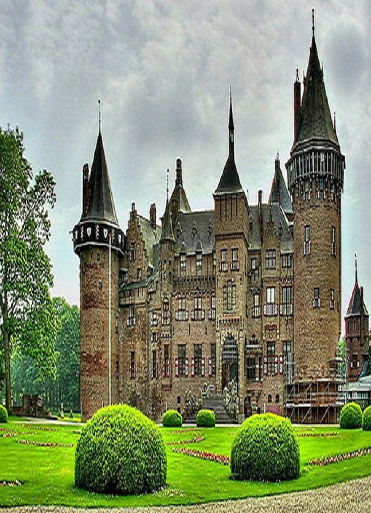 Wedding - 10 Old And Beautiful Castles Around The World 