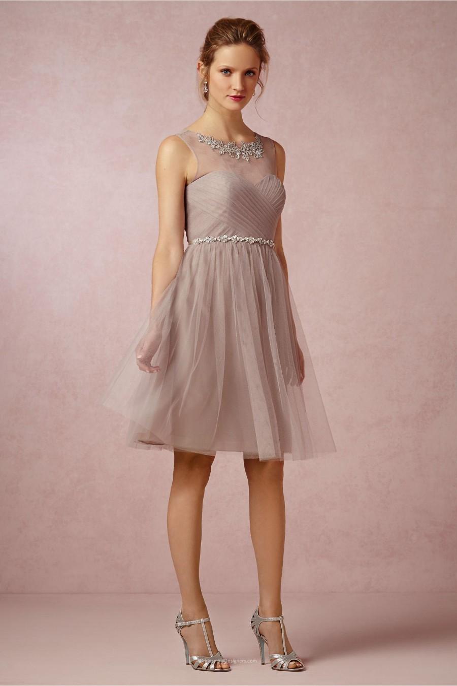 Hochzeit - Boat Neckline Sleeveless Short Knee Length Tulle Bridesmaid Dress