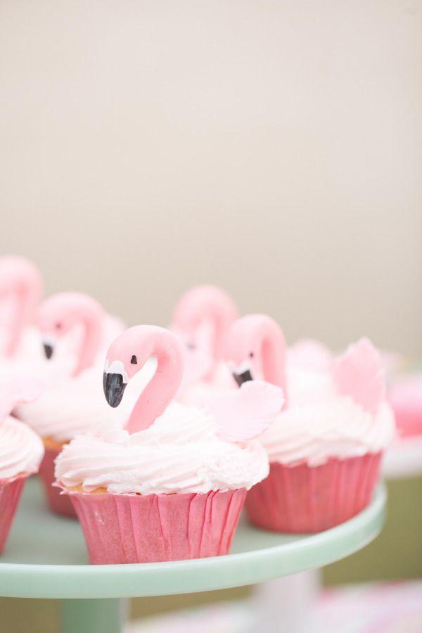 Hochzeit - Flamingo Inspired Birthday Party