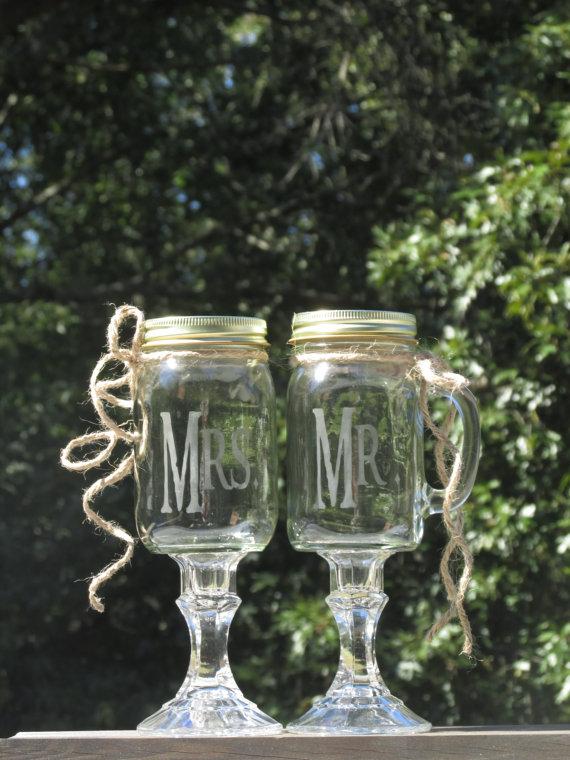Wedding - Pair of Personalized Mr. Mrs. Mason Jar Redneck Wine Toasting Glasses / Rustic, Country, Barn Weddings / Daisy Lids / Choice of Fonts
