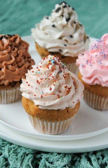 Свадьба - Pretty Cakes And Cupcakes