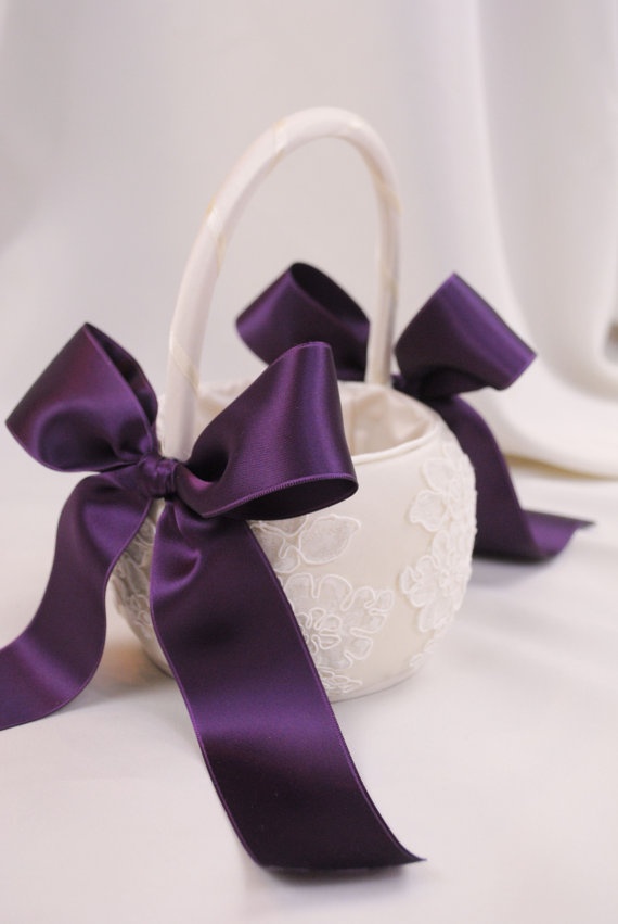 زفاف - Purple Flower Girl Basket - Purple And Ivory Alencon Lace Flower Girl Basket