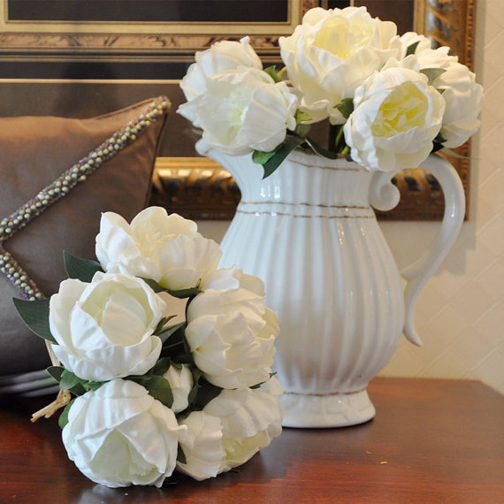 Mariage - Real Touch White Peony Bouquet Quality PU Flowers Natural Look For Bridal Bridesmaids Bouquet Table Centerpieces