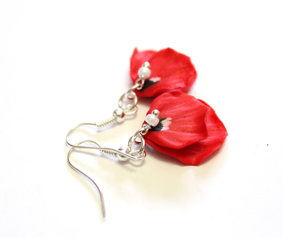 Hochzeit - Petal Poppy, Red Poppy Drop Earrings, Red Flower Drop Earrings, Poppy Jewelry, Wedding Earrings, Summer Jewelry, Bridesmaid Jewelry