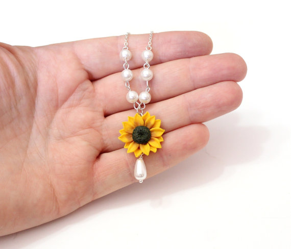 Hochzeit - Sunflower Necklace - Sunflower Jewelry - Gifts - Yellow Sunflower Bridesmaid, Flower and Pearls Necklace, Bridal Flowers,Bridesmaid Necklace