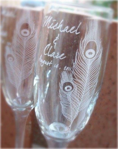 زفاف - Peacock Feather- Engraved Wedding Glass Toasting Flutes