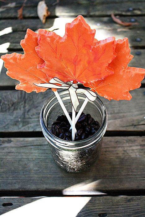 زفاف - DIY Chocolate Maple Leaf Lollipop Favors